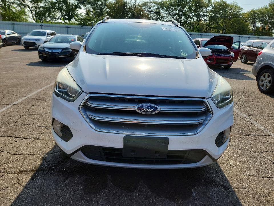 2017 FORD ESCAPE SE 5