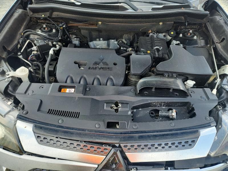 2020 MITSUBISHI OUTLANDER SE 11