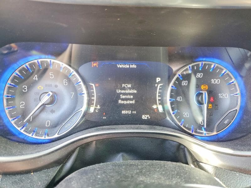 2018 CHRYSLER PACIFICA LIMITED 9