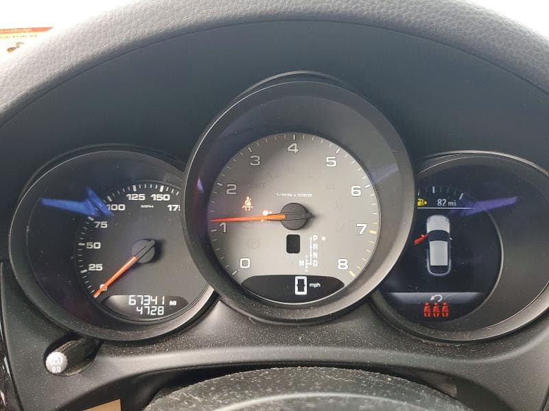 2021 PORSCHE MACAN S 9