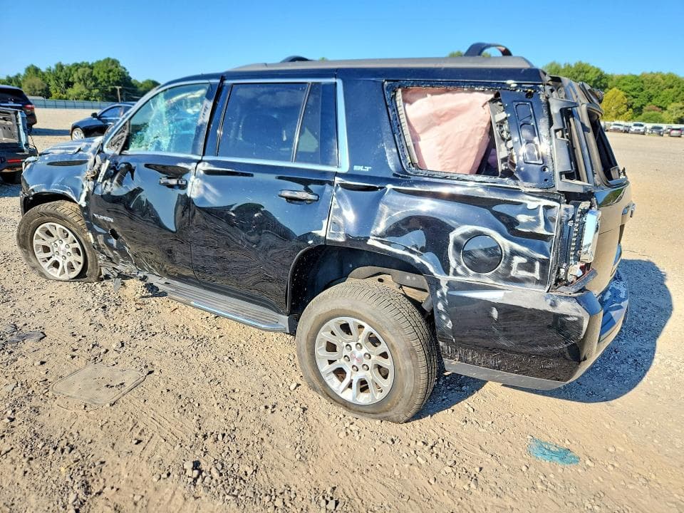 2017 GMC YUKON SLT 2