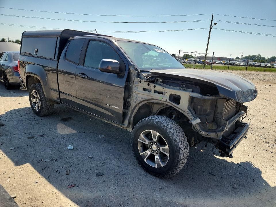 2017 CHEVROLET COLORADO Z71 4