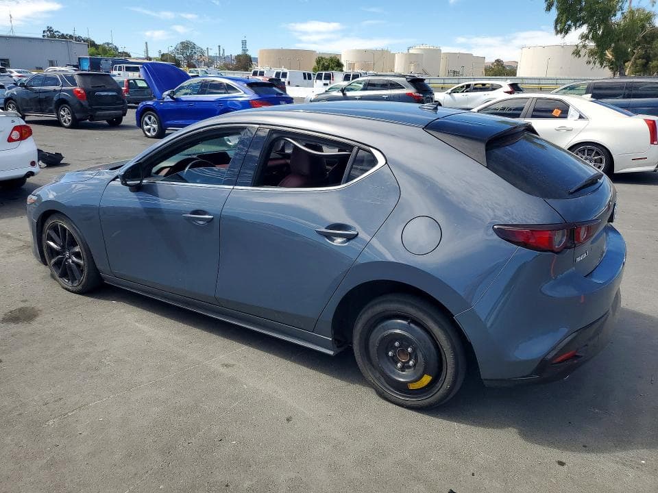 2020 MAZDA 3 PREMIUM 2