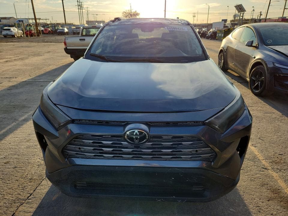 2025 TOYOTA RAV4 HYBRID XLE 5