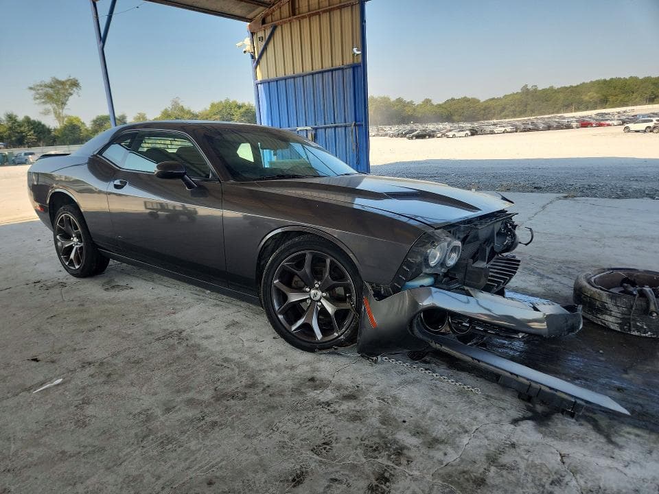 2017 DODGE CHALLENGER SXT 4
