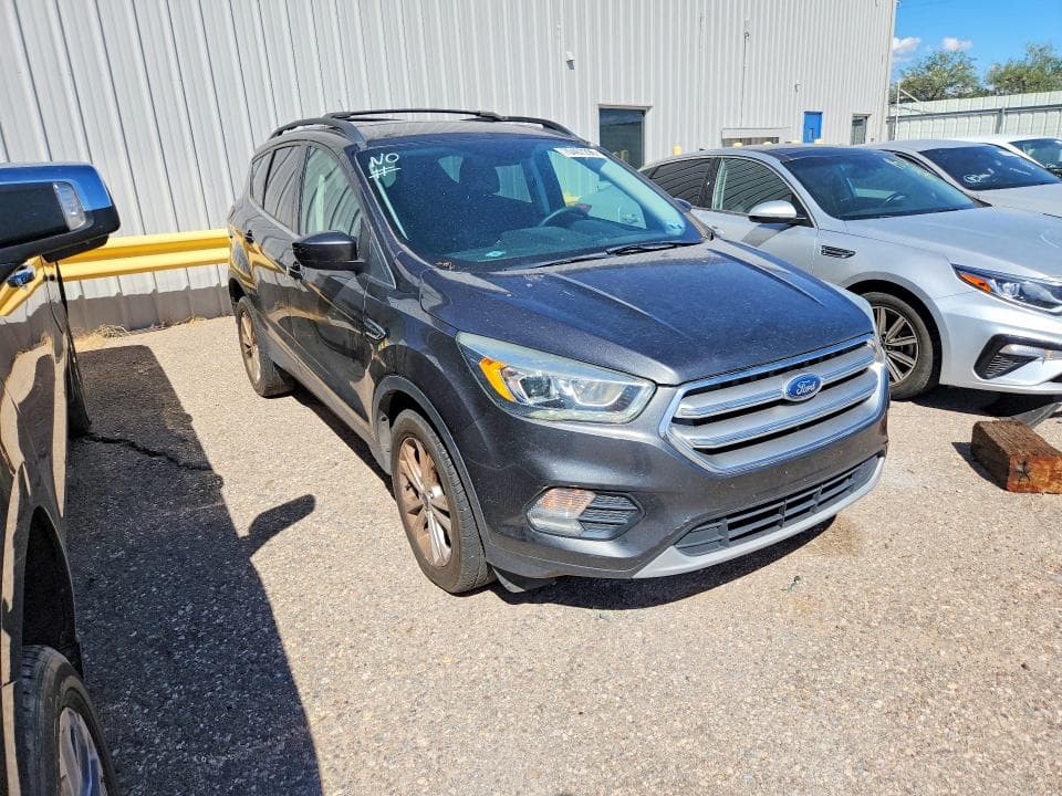 2017 FORD ESCAPE SE 4