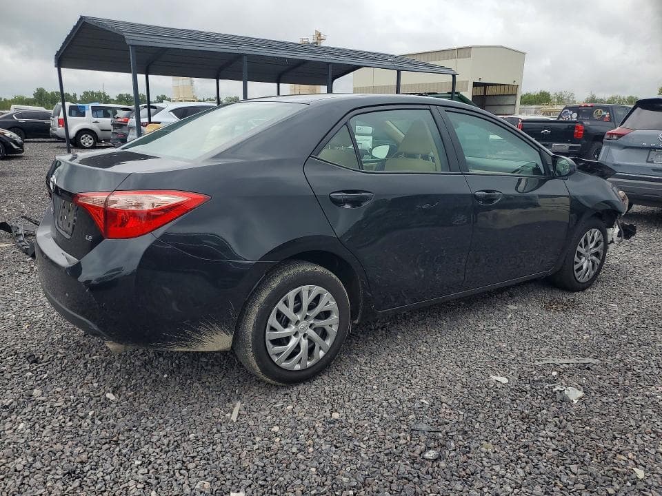 2019 TOYOTA COROLLA LE 3