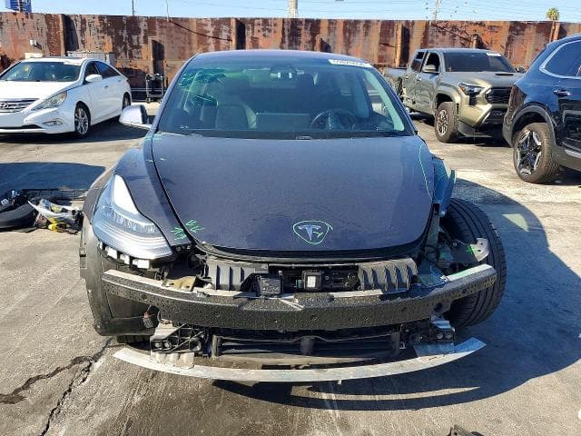 2018 TESLA MODEL 3 5
