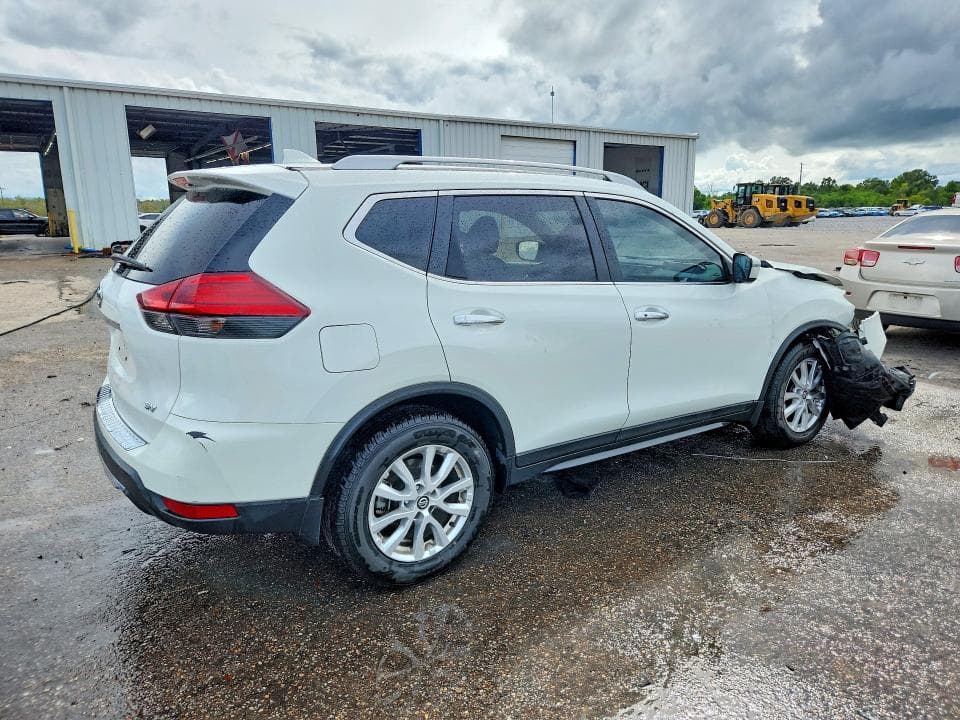 2017 NISSAN ROGUE SV 3