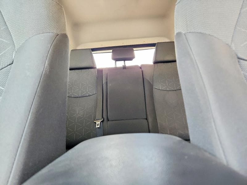 2021 TOYOTA RAV4 XLE 10