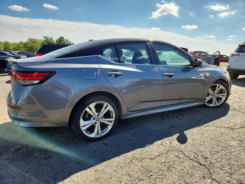 2020 NISSAN SENTRA SR 3