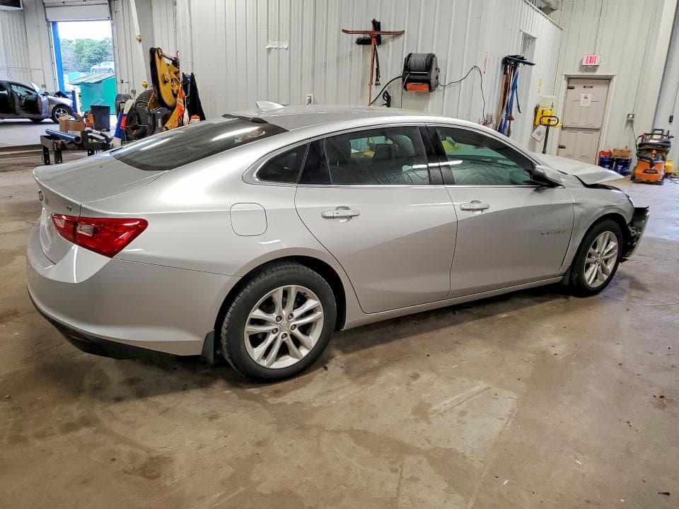 2017 CHEVROLET MALIBU LT 3