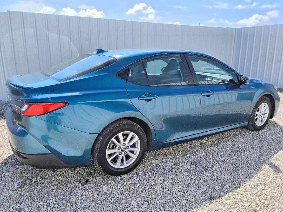 2025 TOYOTA CAMRY LE 3