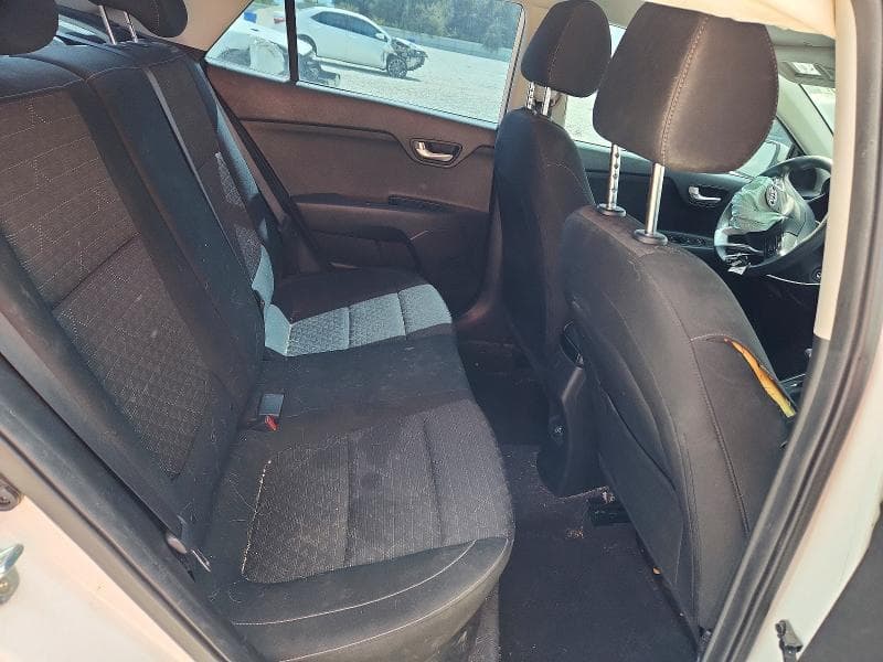2021 KIA RIO S 10