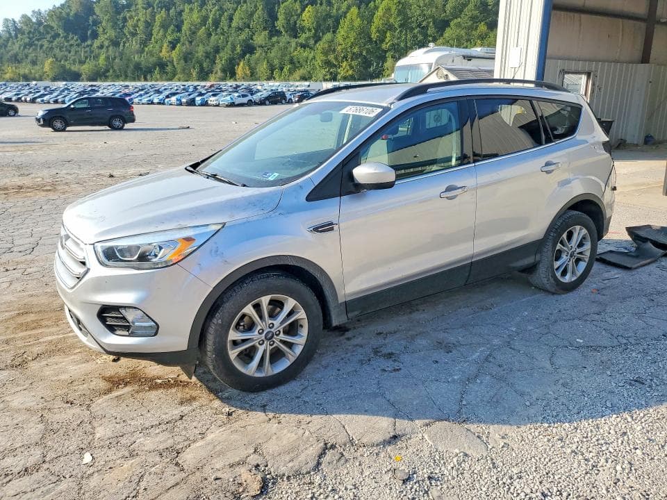 2017 FORD ESCAPE SE - 1
