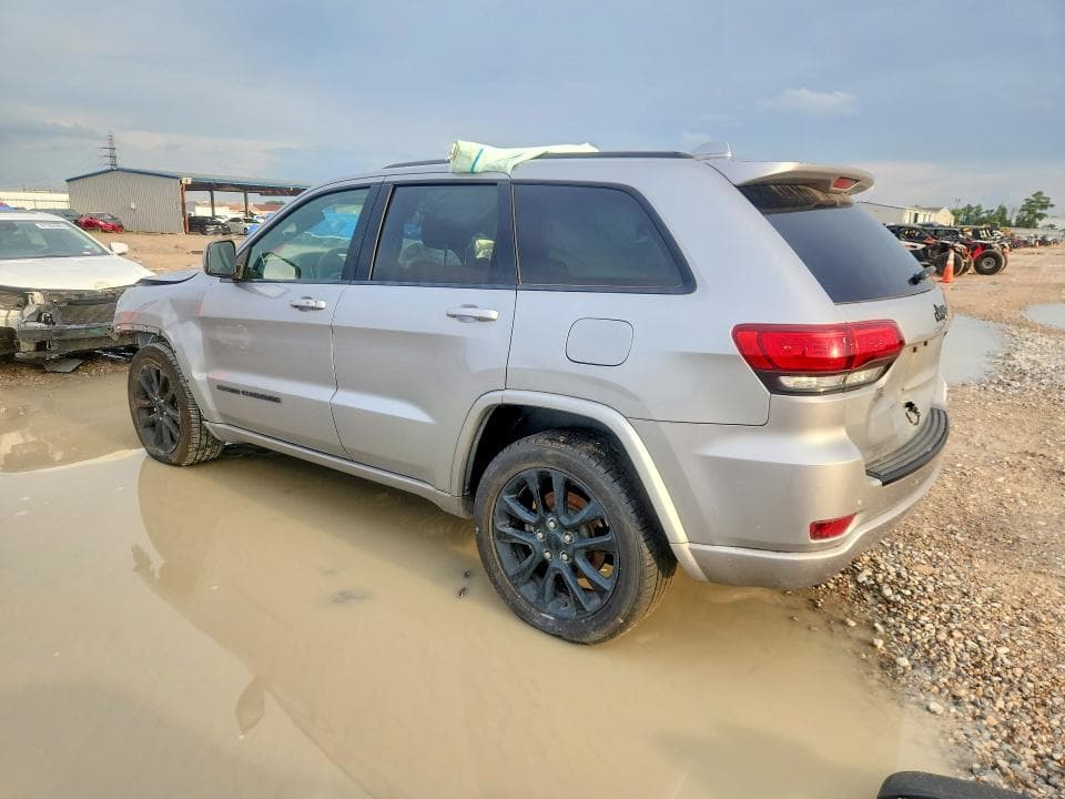 2018 JEEP GRAND CHEROKEE LAREDO 2