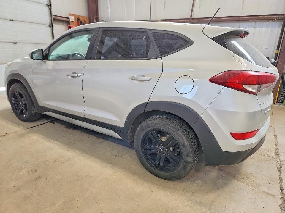 2017 HYUNDAI TUCSON SE 2