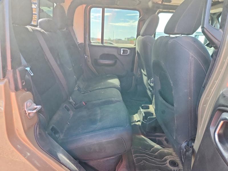 2020 JEEP GLADIATOR SPORT 10