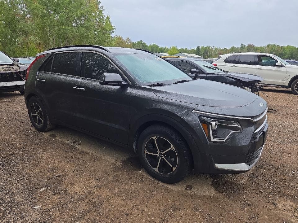 2023 KIA NIRO EX 4