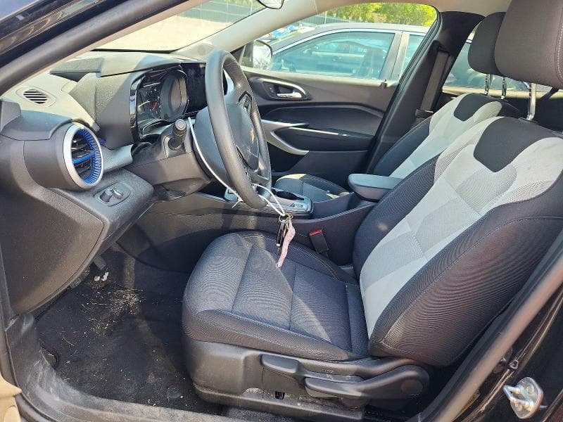 2025 CHEVROLET TRAX LS 7