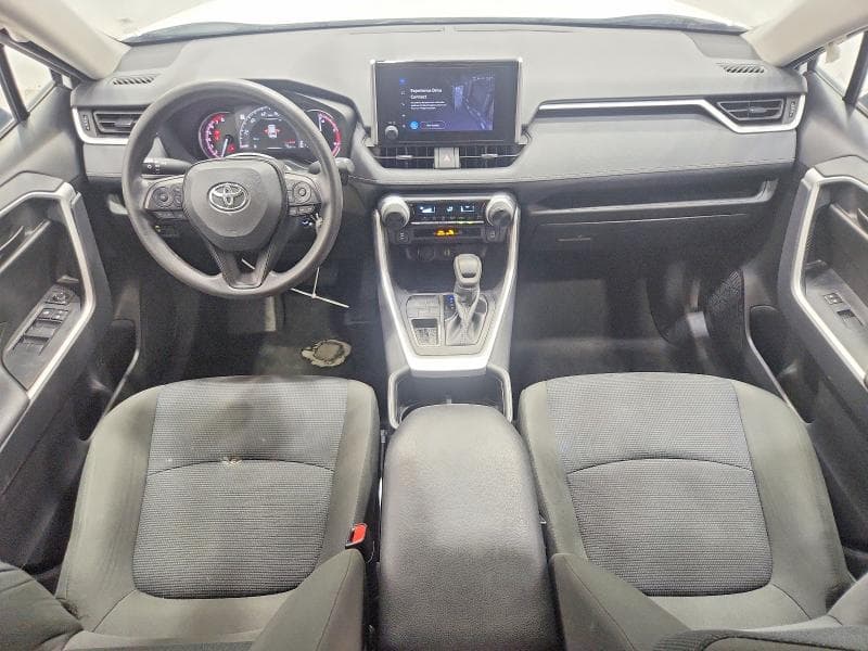 2025 TOYOTA RAV4 LE 8