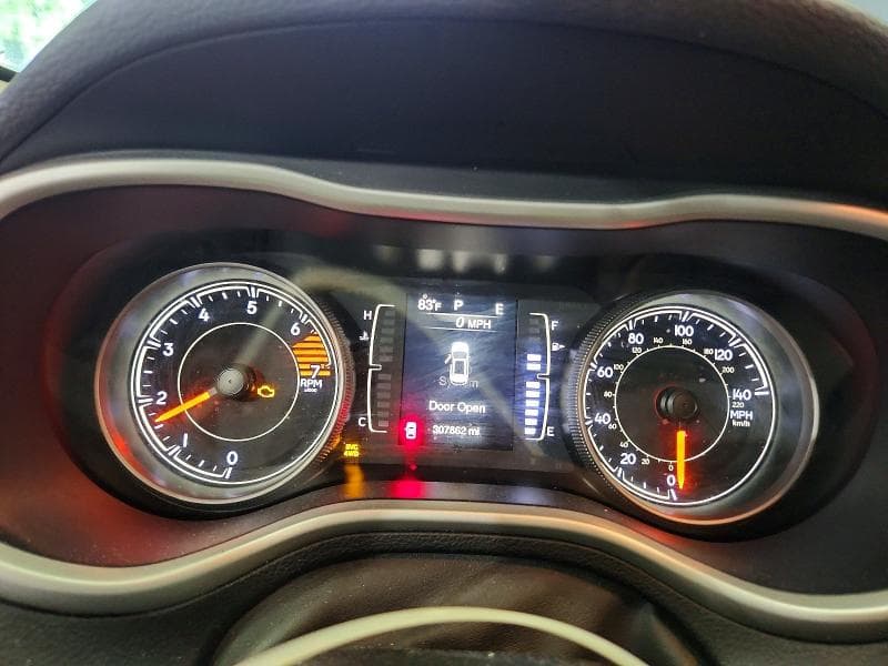 2018 JEEP CHEROKEE LATITUDE PLUS 9