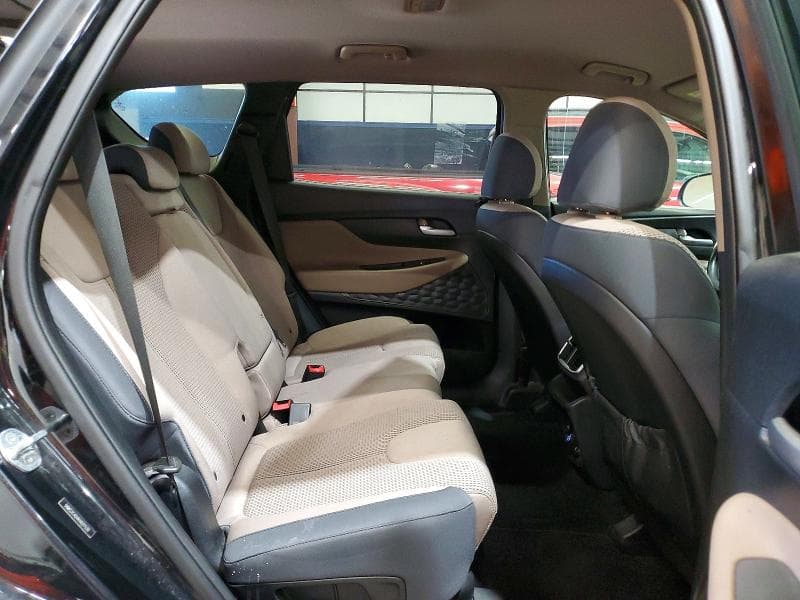 2019 HYUNDAI SANTA FE SE 11