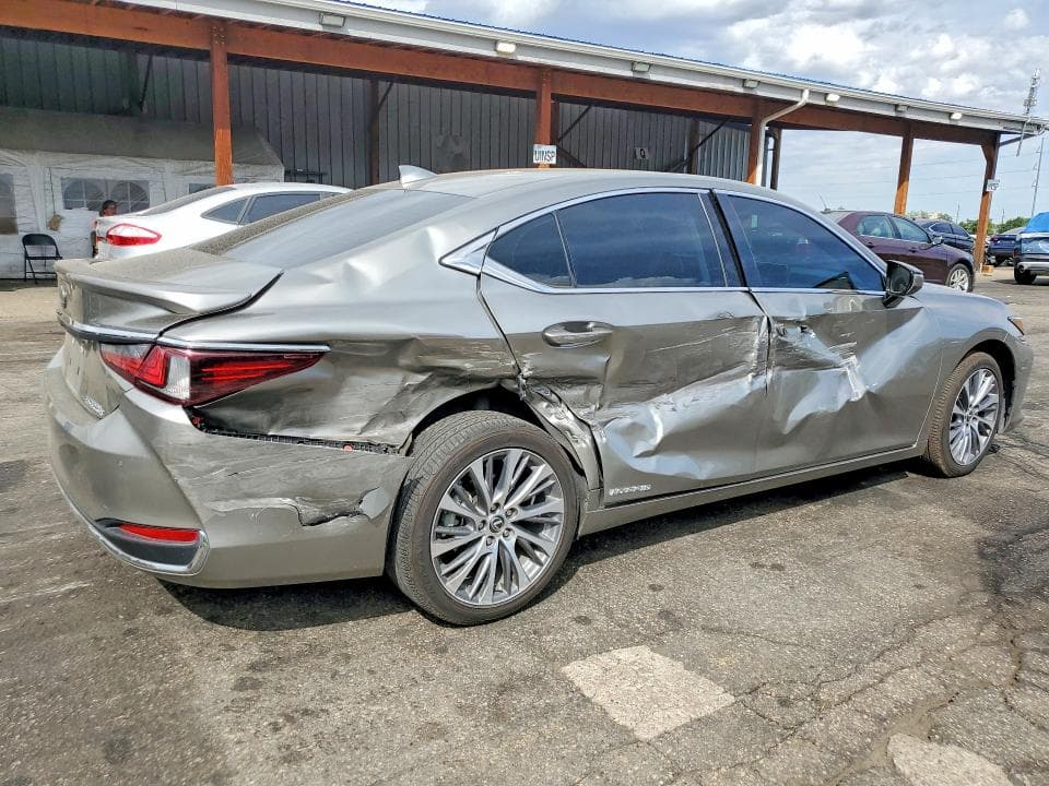 2021 LEXUS ES 300H 3