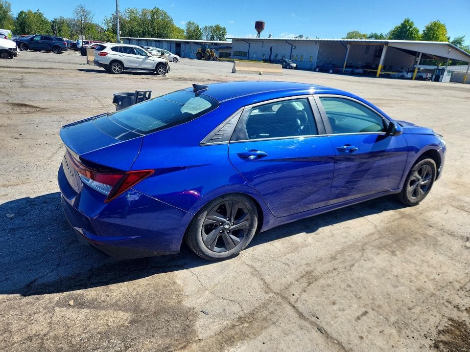 2022 HYUNDAI ELANTRA SEL 3
