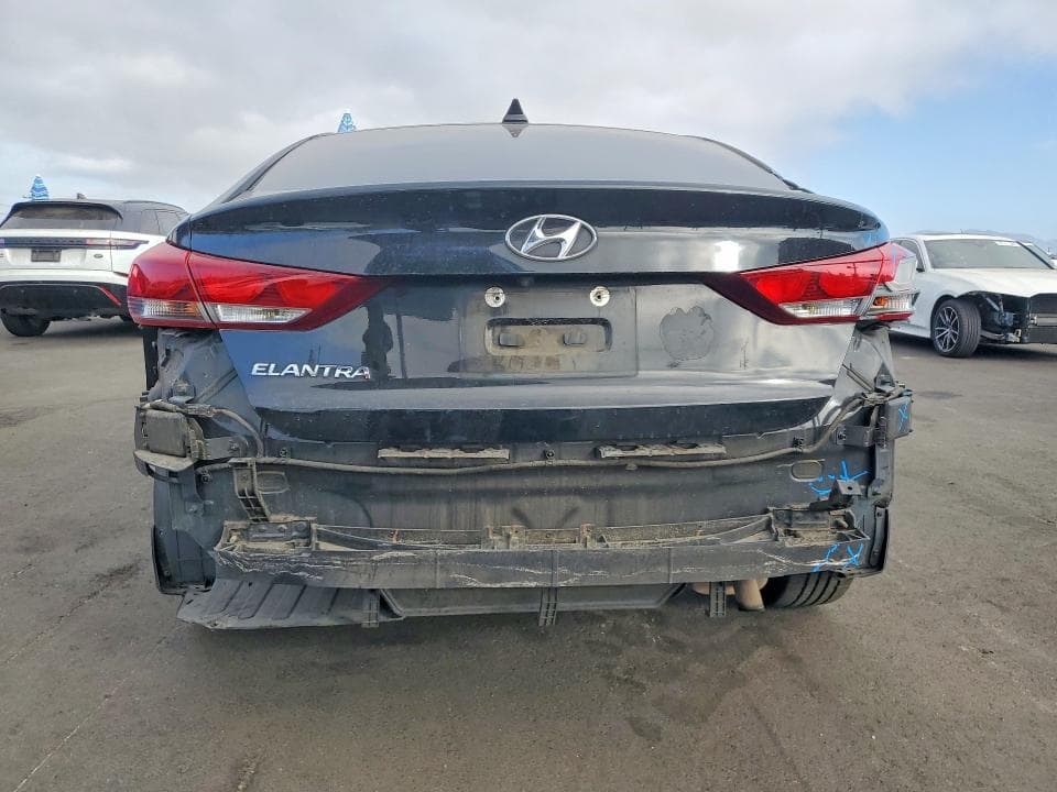2018 HYUNDAI ELANTRA SEL 6