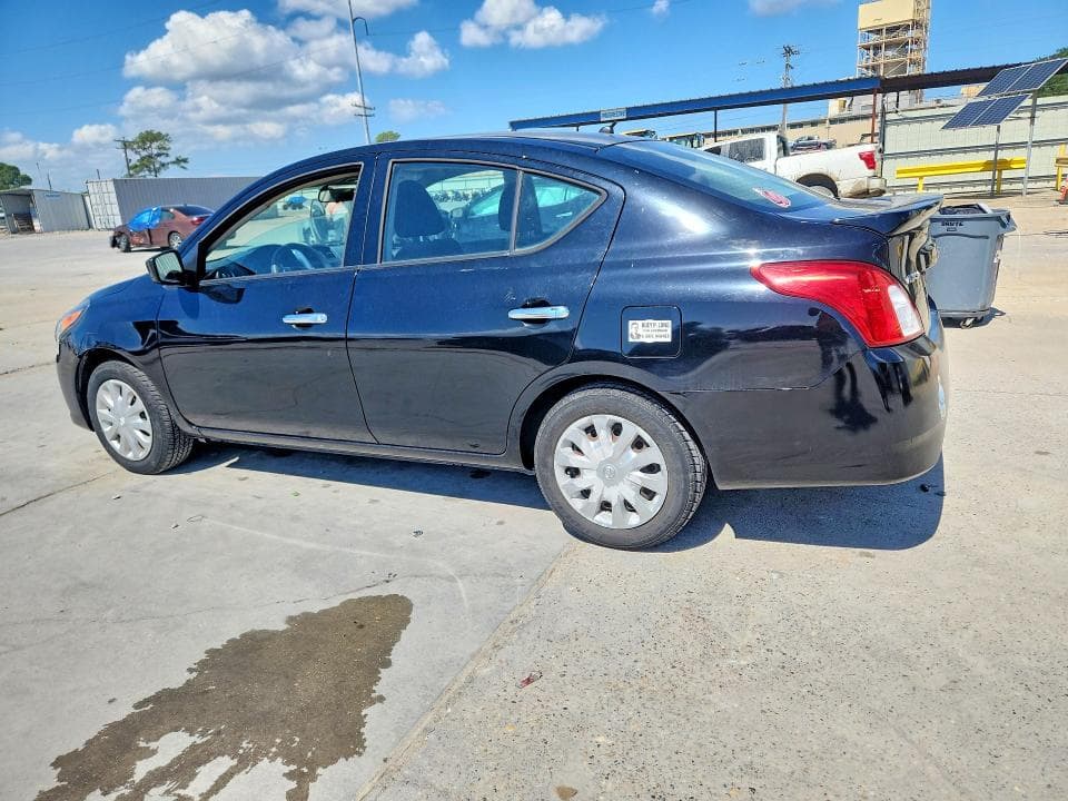 2017 NISSAN VERSA 1.6 SV 2