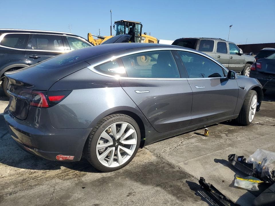 2018 TESLA MODEL 3 3
