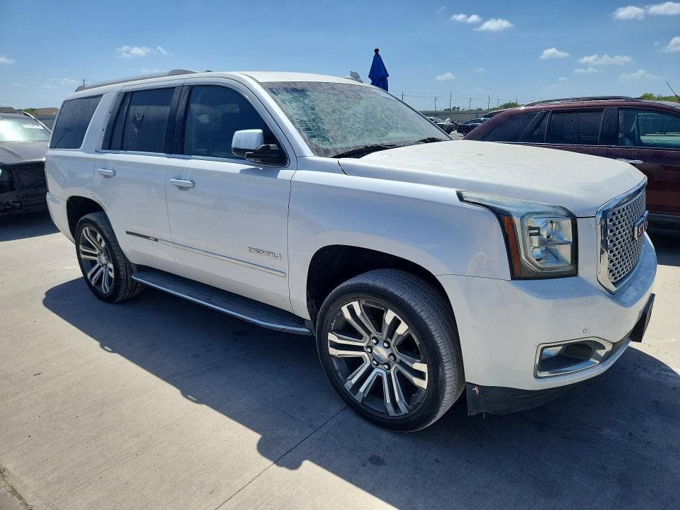 2017 GMC YUKON DENALI 4