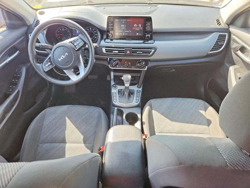 2023 KIA SELTOS LX 8