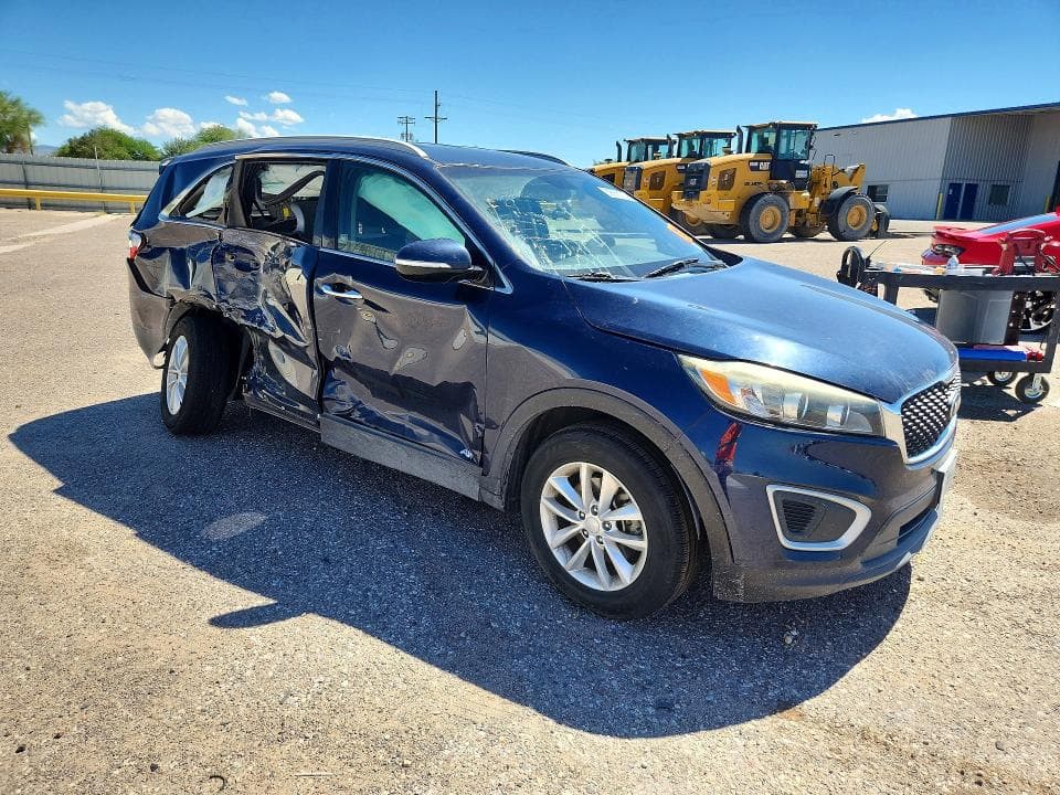 2017 KIA SORENTO LX 4