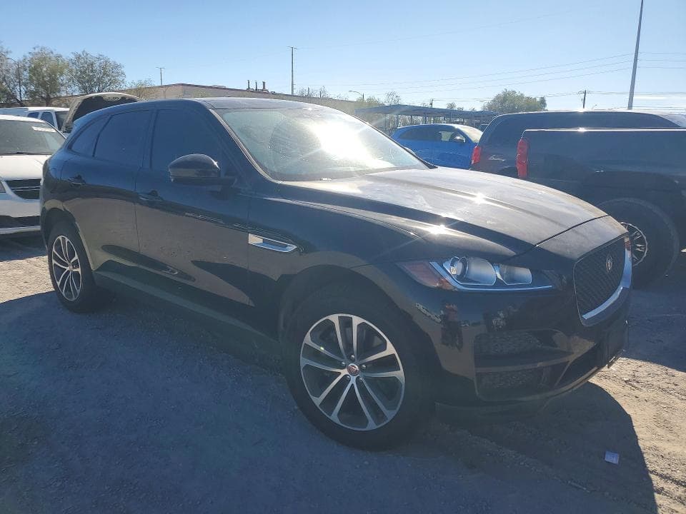 2017 JAGUAR F-PACE PREMIUM 4