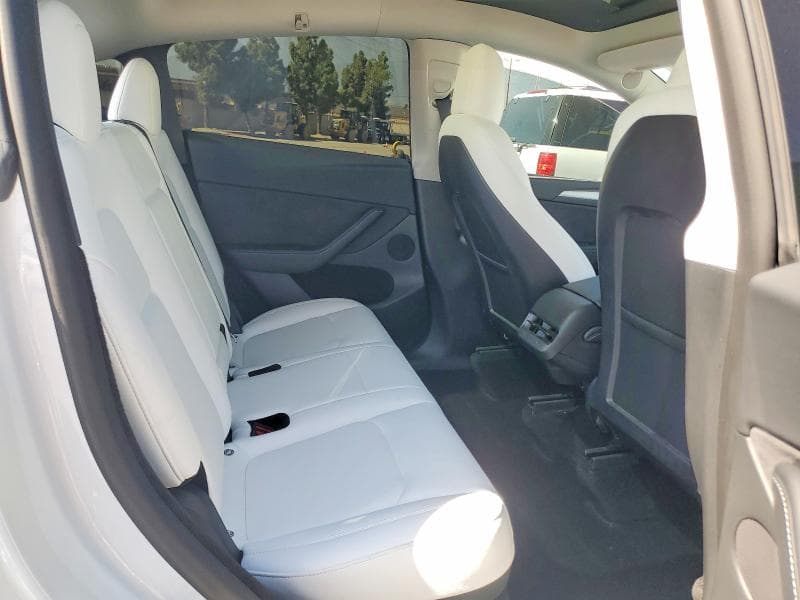 2023 TESLA MODEL Y 10