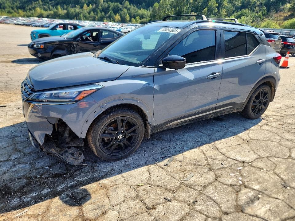 2021 NISSAN KICKS SR