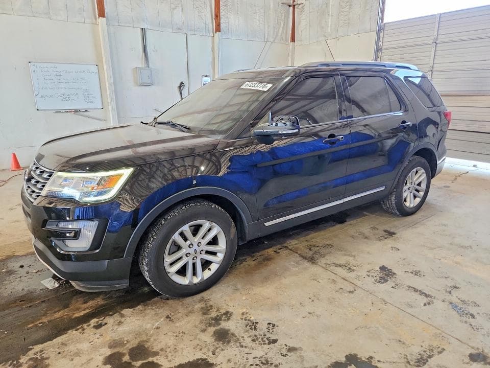 2017 FORD EXPLORER XLT - 1