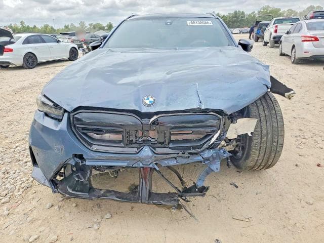 2026 BMW M5 TOURING 5