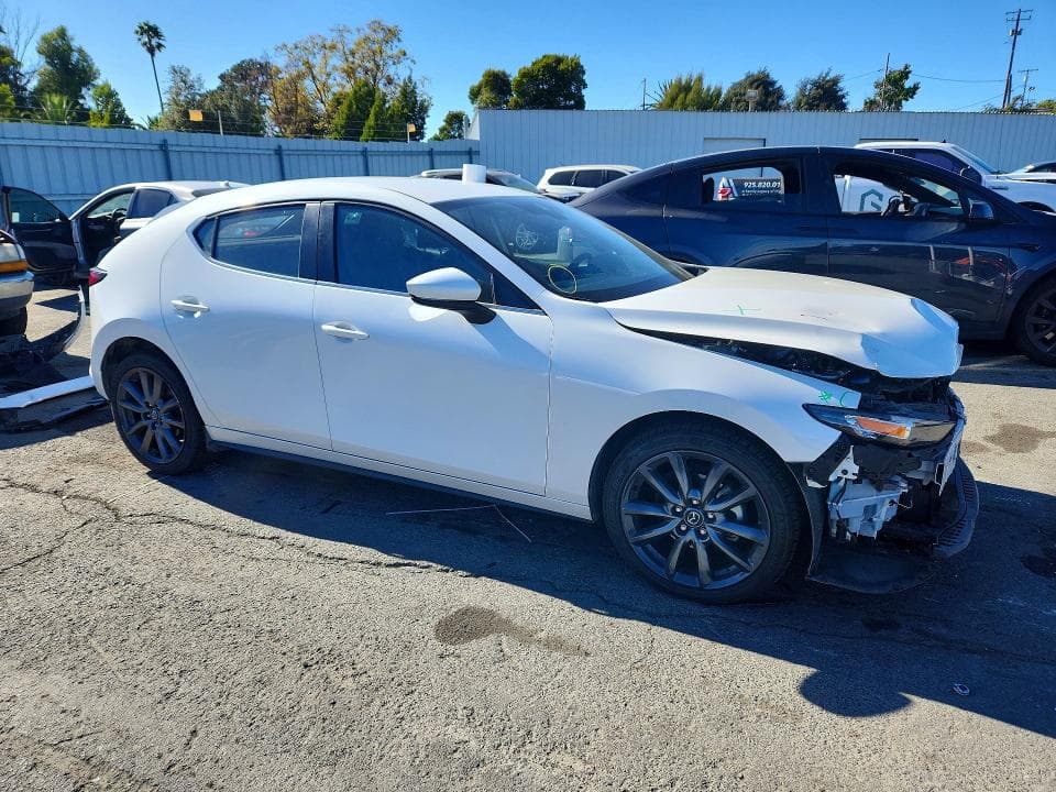 2020 MAZDA 3 4