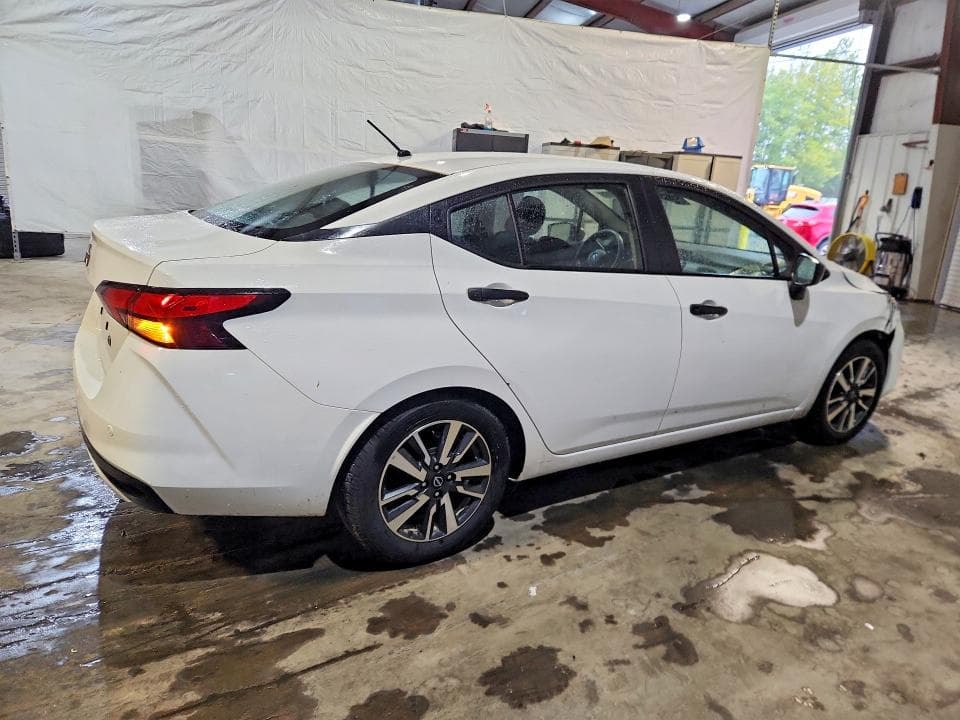 2024 NISSAN VERSA S 3