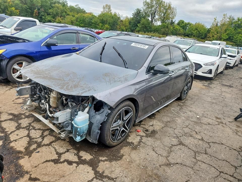 2019 MERCEDES-BENZ A 220