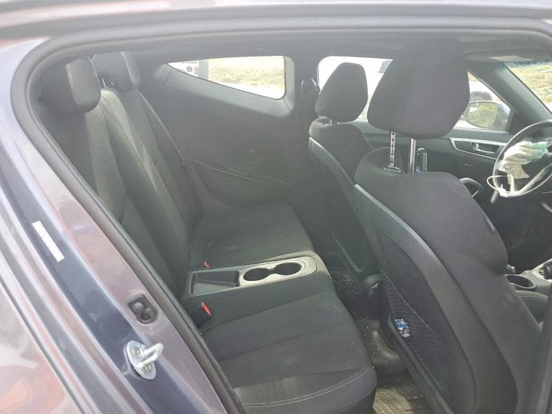 2017 HYUNDAI VELOSTER VALUE EDITION 10