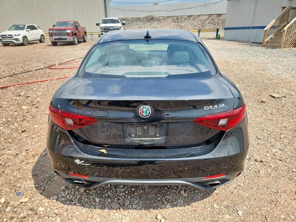 2017 ALFA ROMEO GIULIA 6