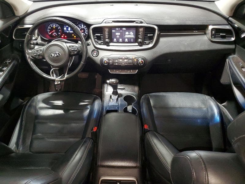 2017 KIA SORENTO EX 8