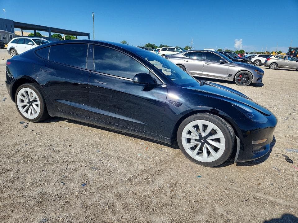 2023 TESLA MODEL 3 4