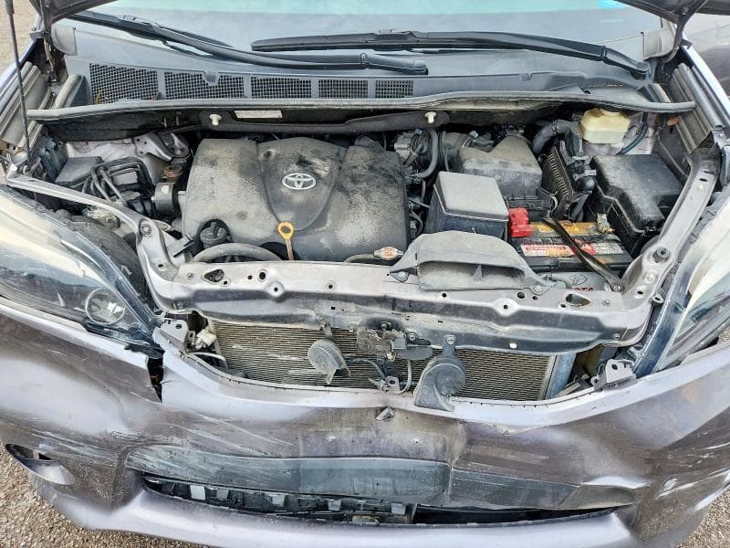 2017 TOYOTA SIENNA SE 12