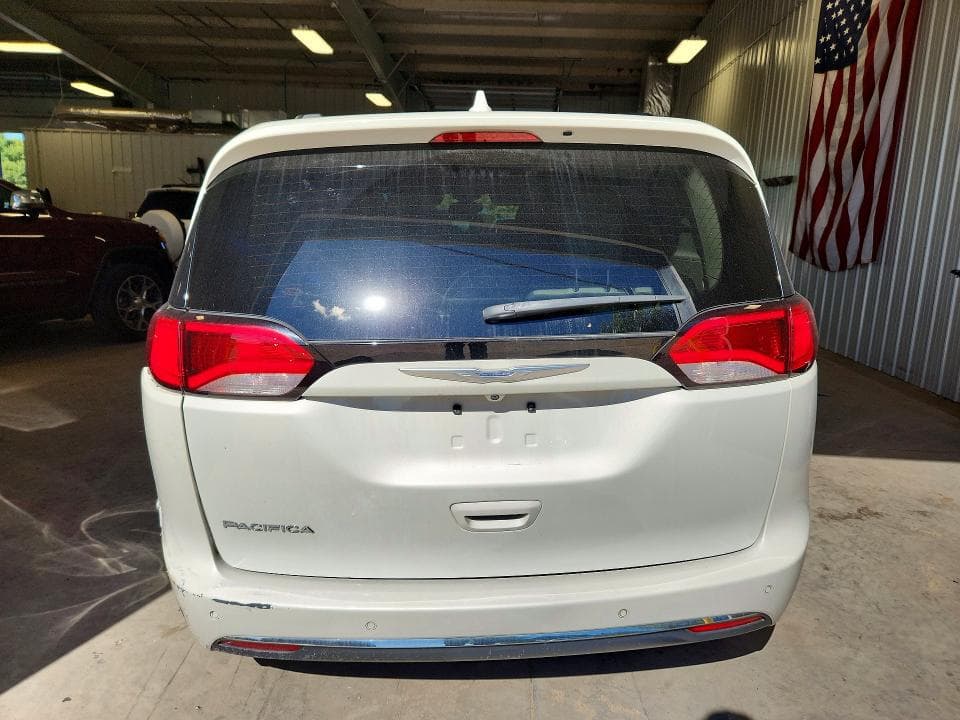 2017 CHRYSLER PACIFICA TOURING L 6