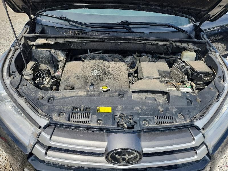 2017 TOYOTA HIGHLANDER XLE 12